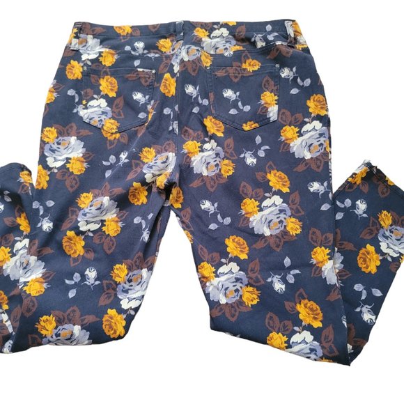 Faded glory pull on floral plus women’s leggings pants 2X - Picture 4 of 5